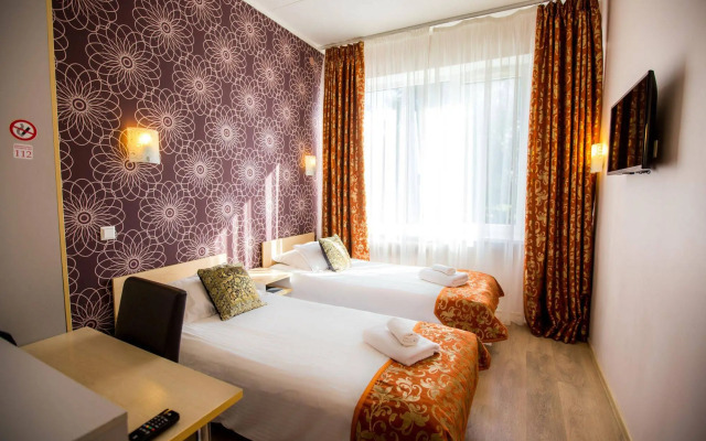 Starest Hotel