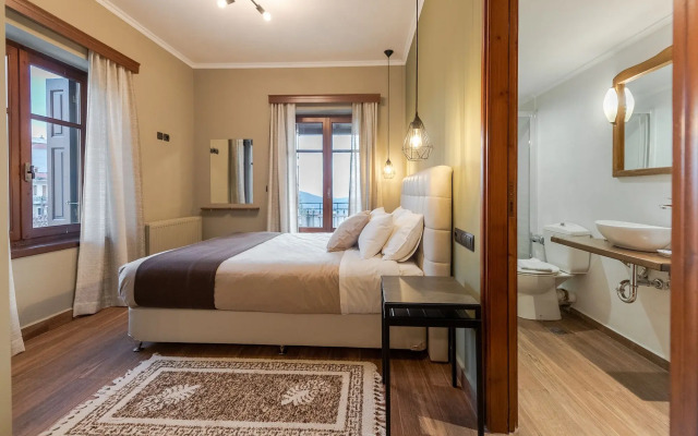 Ef Zin Studios & Suites