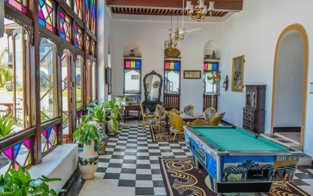 Tembo House Hotel & Apartments