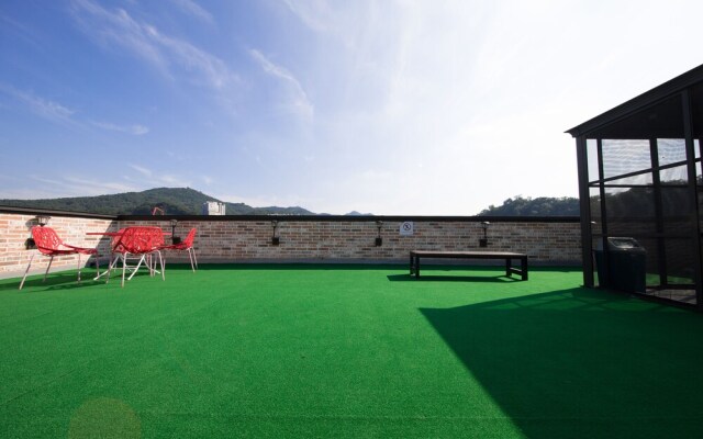 Rgb House Hostel