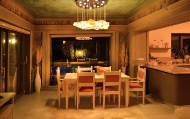 Important Group BD410 Luxury Villa in Ortakent