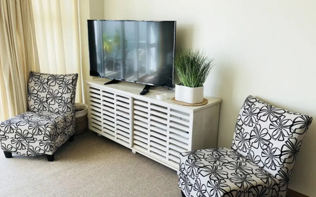 1BR Princes Wharf Seaview Apartment
