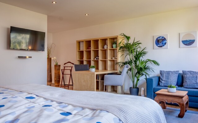 Helles Apartment mit eigenem Stellplatz