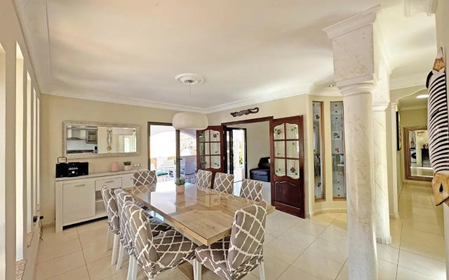 Luxury Villa Lucia