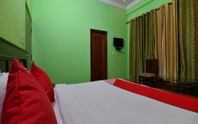 OYO 28146 Hotel Virsa