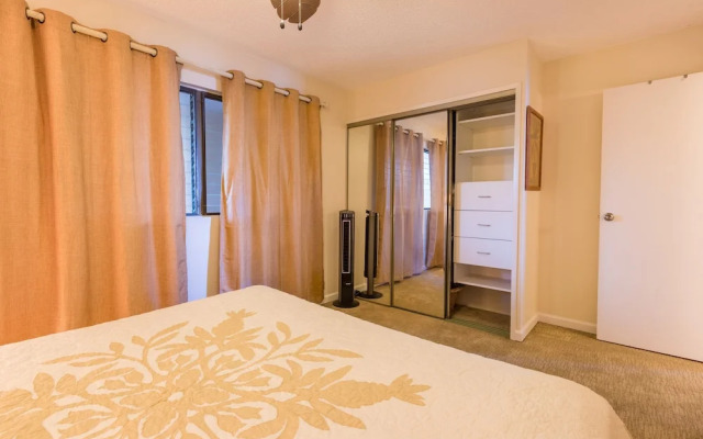 Valley Isle #205 1 Bedroom Condo by RedAwning