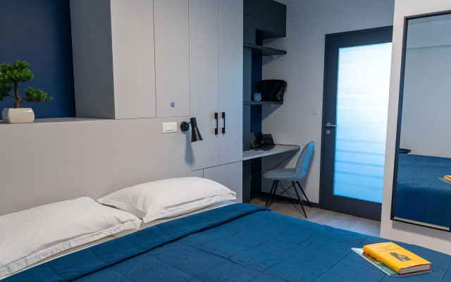 Hotel Blue