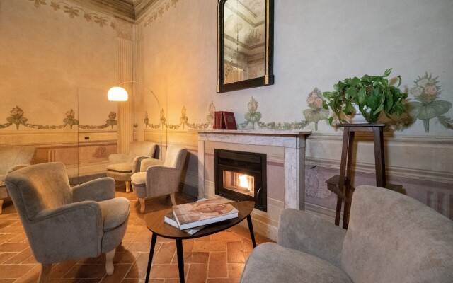 Delcorto Suites