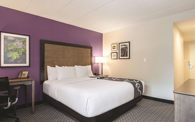 La Quinta Inn & Suites by Wyndham Portland DT/Maine Med
