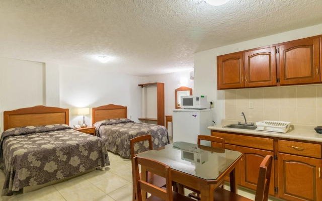 Suites Poliforum Inn