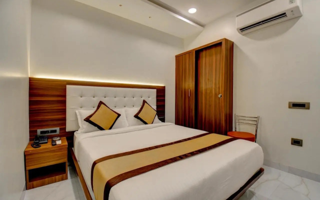 Hotel Majestic Crest