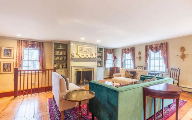 Rockmere Inn