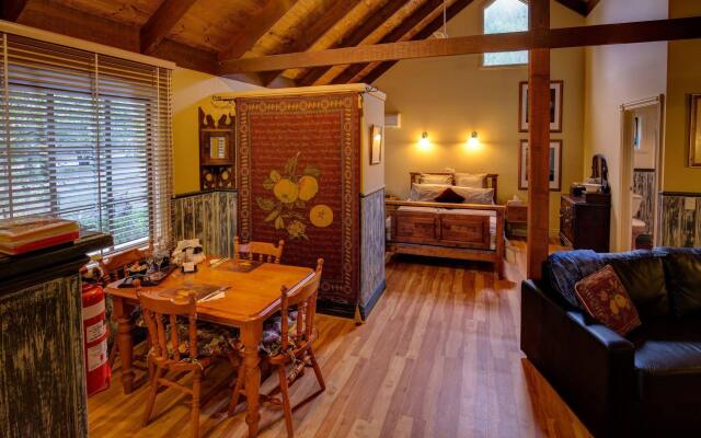 Trawool Cottages and Farmstay