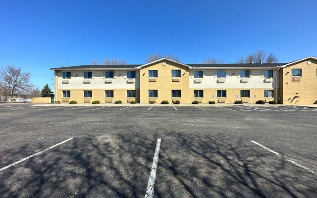 Blaine Town Inn & Suites
