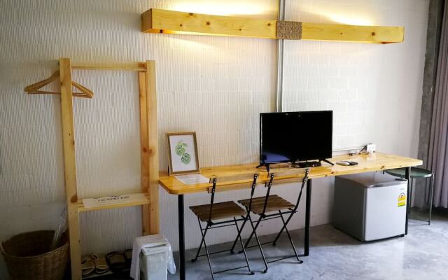 Hink Poshtel PhangNga