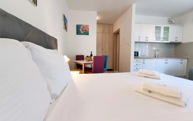 Kala Rooms & Suites