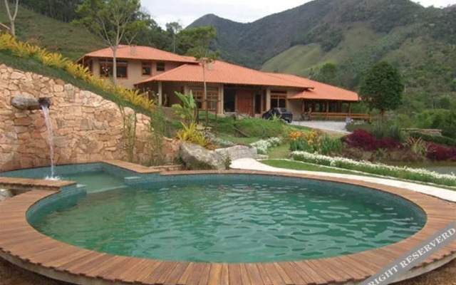 Parador Lumiar Hospedagem e Lazer