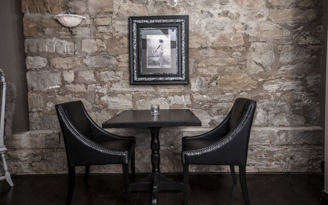 Old Stone Inn Boutique Hotel