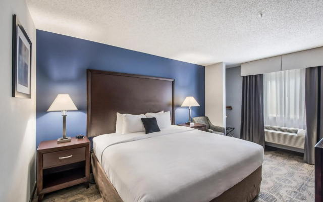 Red Lion Inn & Suites Sequim