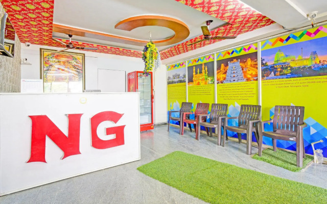 OYO 92953 Sri Navya Grand