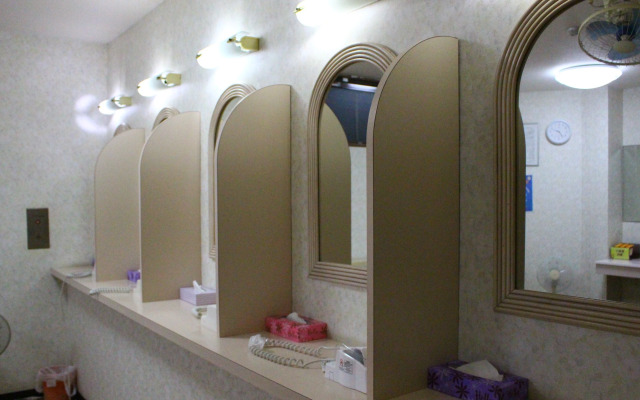Minshuku A Course