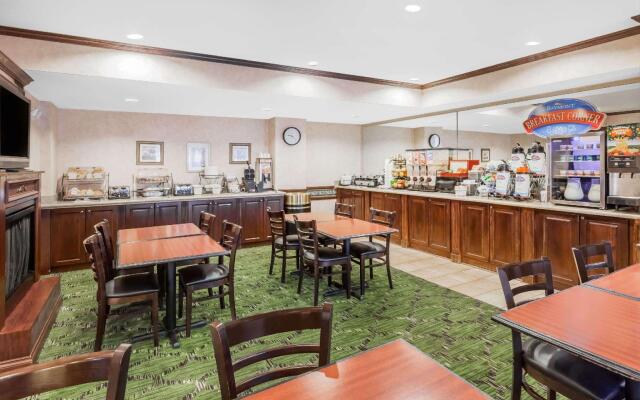 Baymont by Wyndham Grand Rapids N/Walker