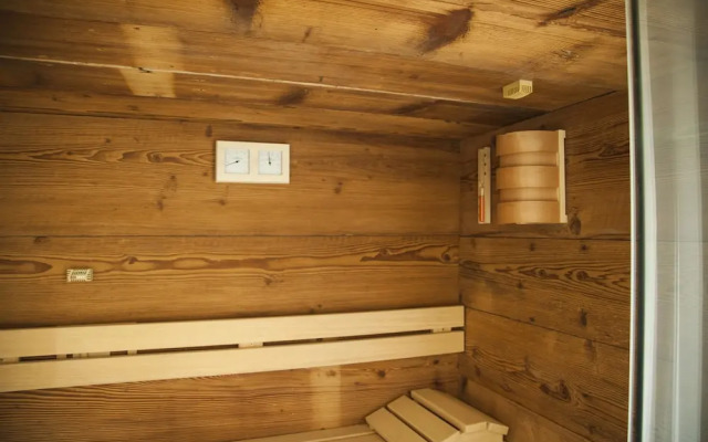 B.O. Spa Suite