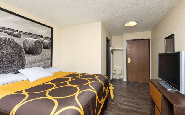 Super 8 by Wyndham Dodge City