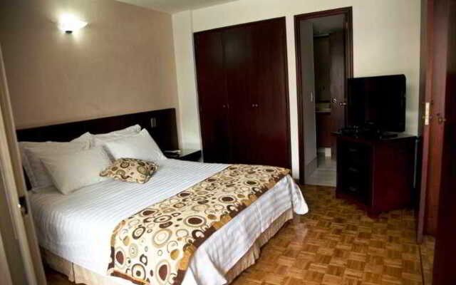 Aparta Suites Torre Poblado