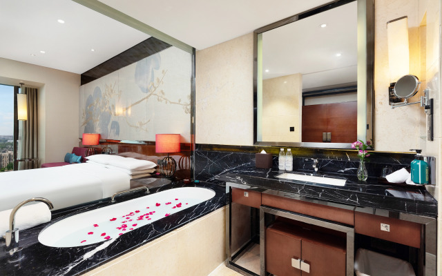 Crowne Plaza Chengdu West by IHG