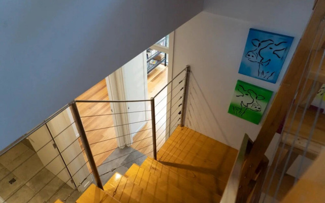 Stylish Modern 3 Bedroom Home in Heart of Melbourne CBD