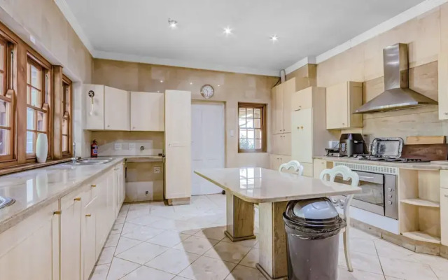 House Sunbeam GuestHouse