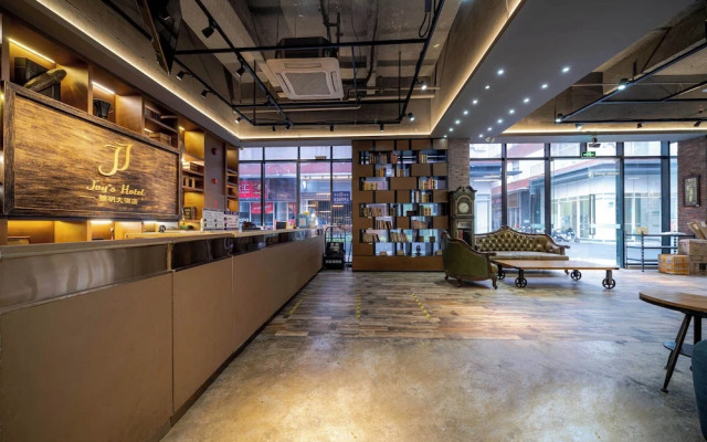 Xingyi Chain Hotel Jiangxia Metro Station