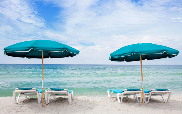 Holiday Inn Express & Suites Panama City Beach - Beachfront by IHG