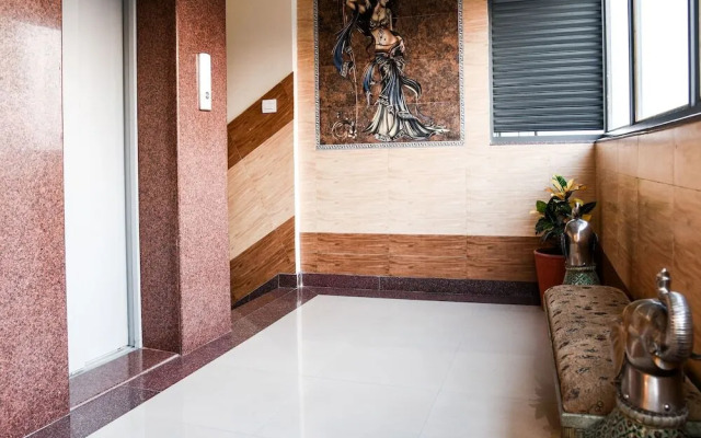 OYO 22405 Hotel Suraj Palace