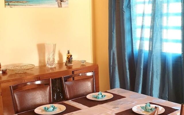 House With 2 Bedrooms in Sainte-anne, With Enclosed Garden and Wifi -