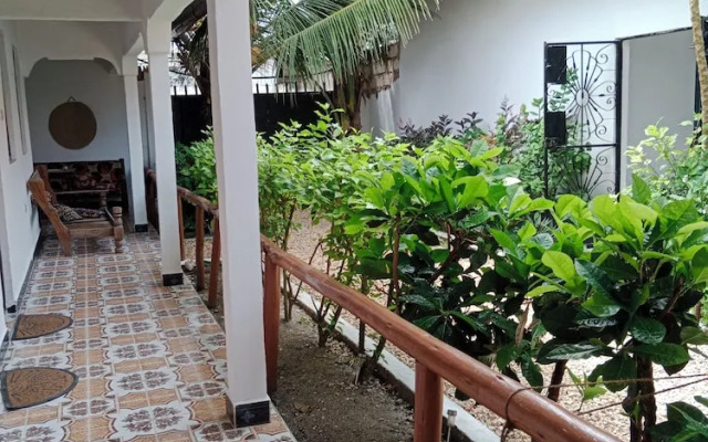 Fish 2 Nungwi House