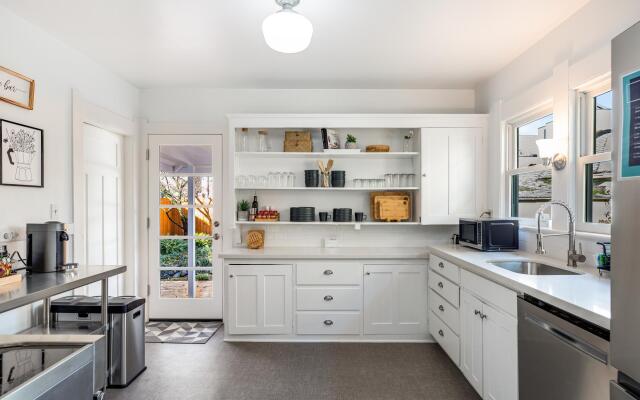 The Fremont Charmer 2BR