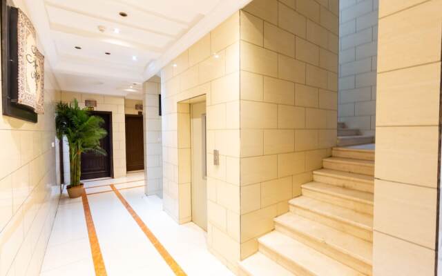 Al Eairy Furnished Apartments Jeddah 6