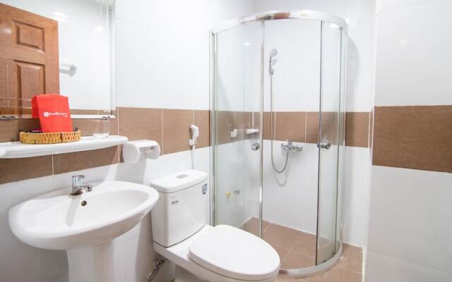 Reddoorz Plus Near Thao Dien