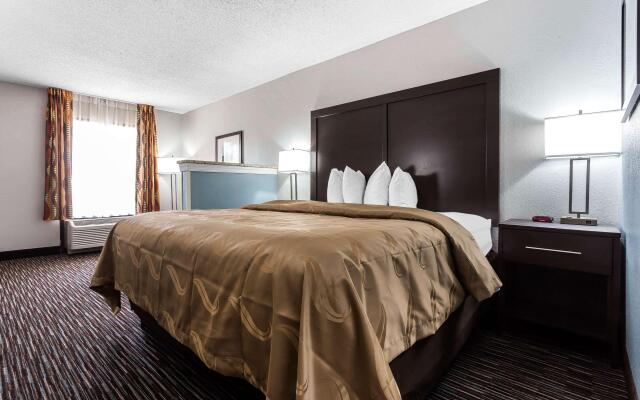 Quality Inn & Suites Mooresville - Lake Norman