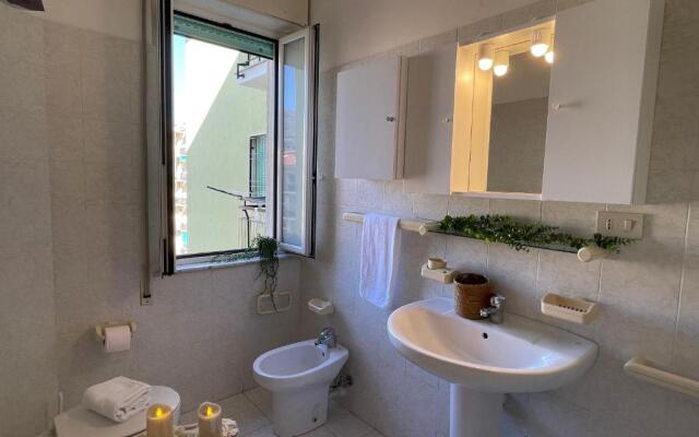 [Rivamare] 3 Locali di fronte al Mare