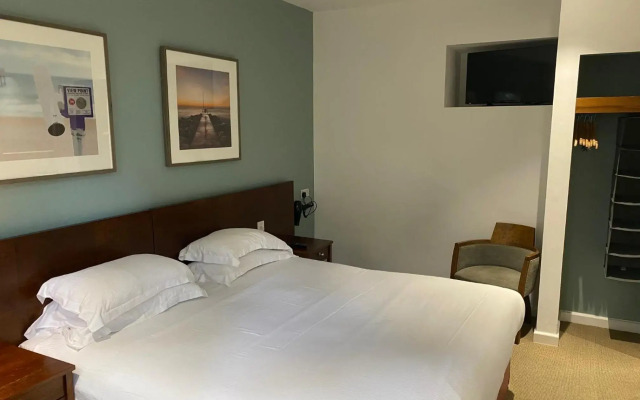 The Lodge at Meyrick Park