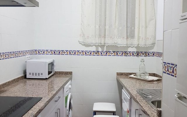 Apartment With 2 Bedrooms in Sevilla, With Wifi
