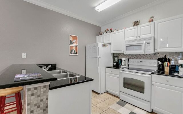 Lucaya Village 3040 #6-107