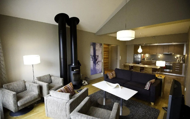 Levi Suites Unna Mànnu