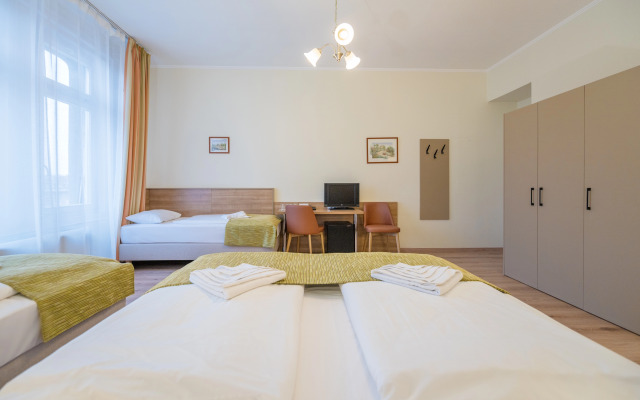 Baross City Hotel