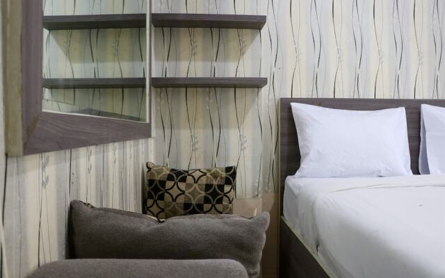 Cozy And Enjoy Studio Room At Green Pramuka City Apartment