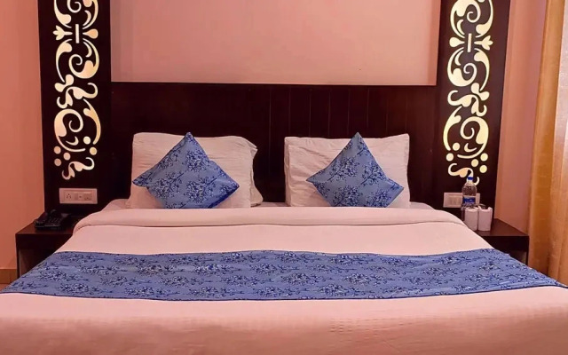 Park Square Hotel And Banquet