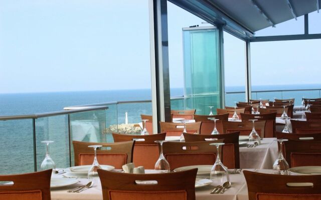 Sky Tower Deluxe Hotel
